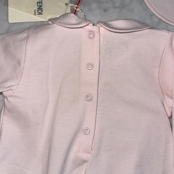 NWT FENDI Pink Baby 3 Piece Gift Set 1M - Picture 5 of 10